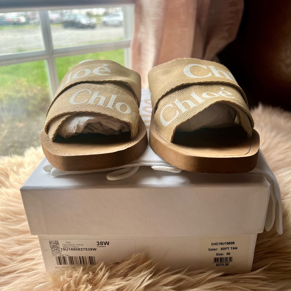 Chloé Woody logo-embroidered flat sandals size 38